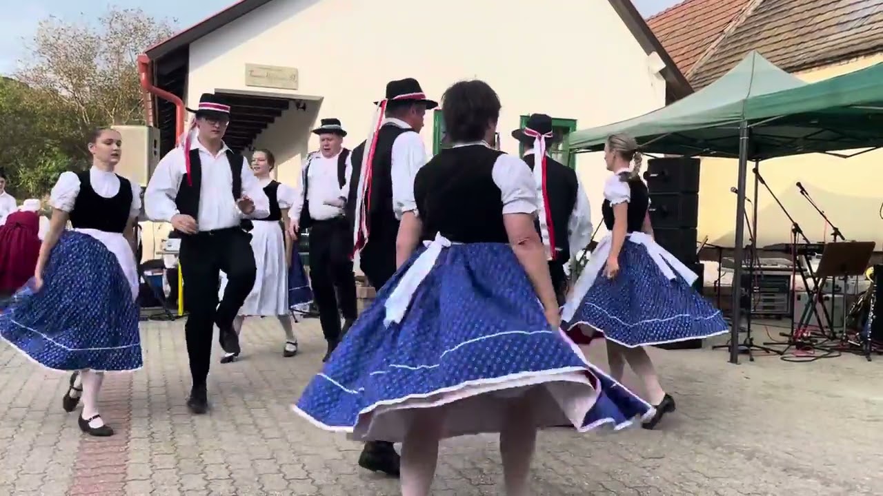 Felsőgallai Német Nemzetiségi Felnőtt Tánccsoport Steirisch