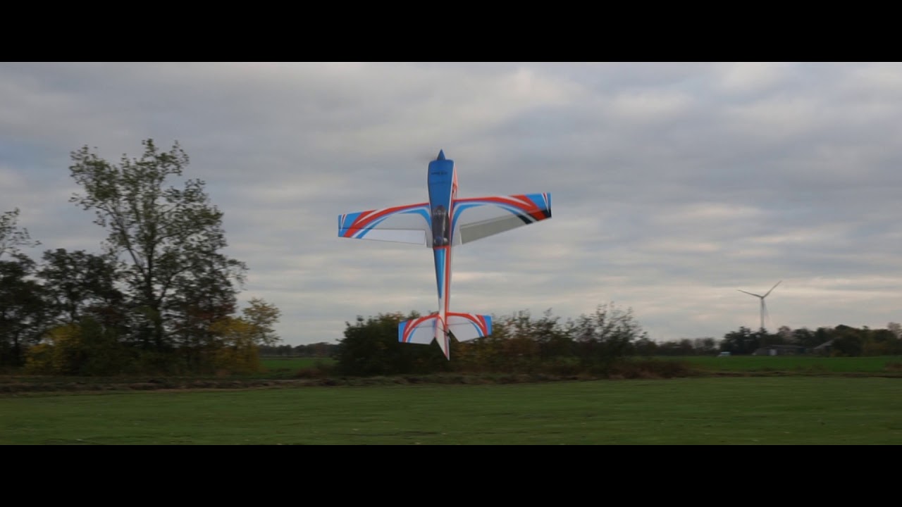 Skywing Extra 300 