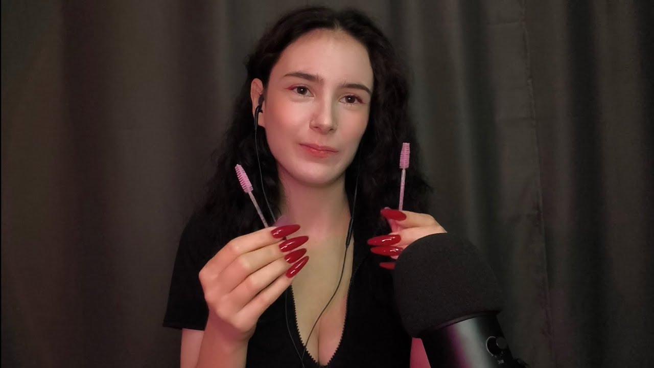 асмр грызу щеточки для ресниц