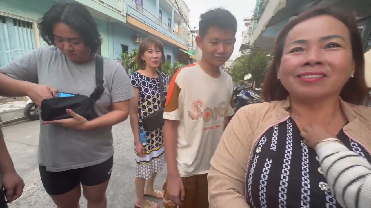 Com Suon THU TRANG