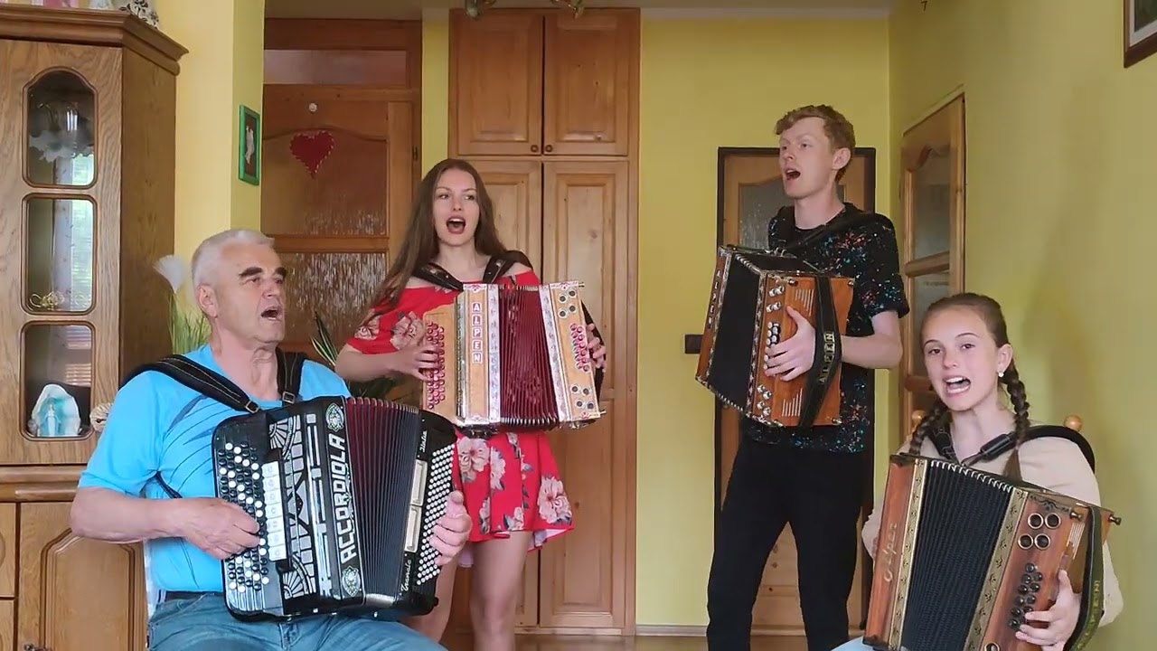 Heligónka Poliakovci, Ondrej a Andrejka Cigánikovci - Chodíme, chodíme