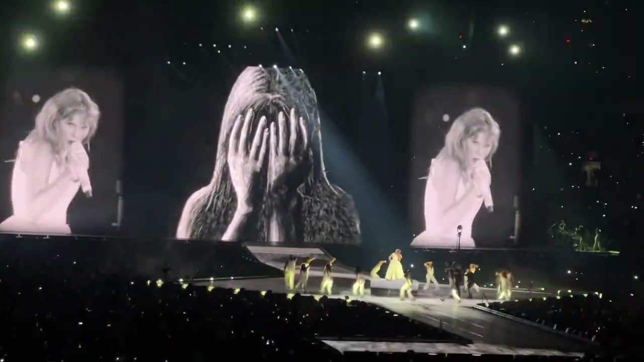 Taylor Swift - Who’s Afraid of Little Old Me? - live from the eras tour