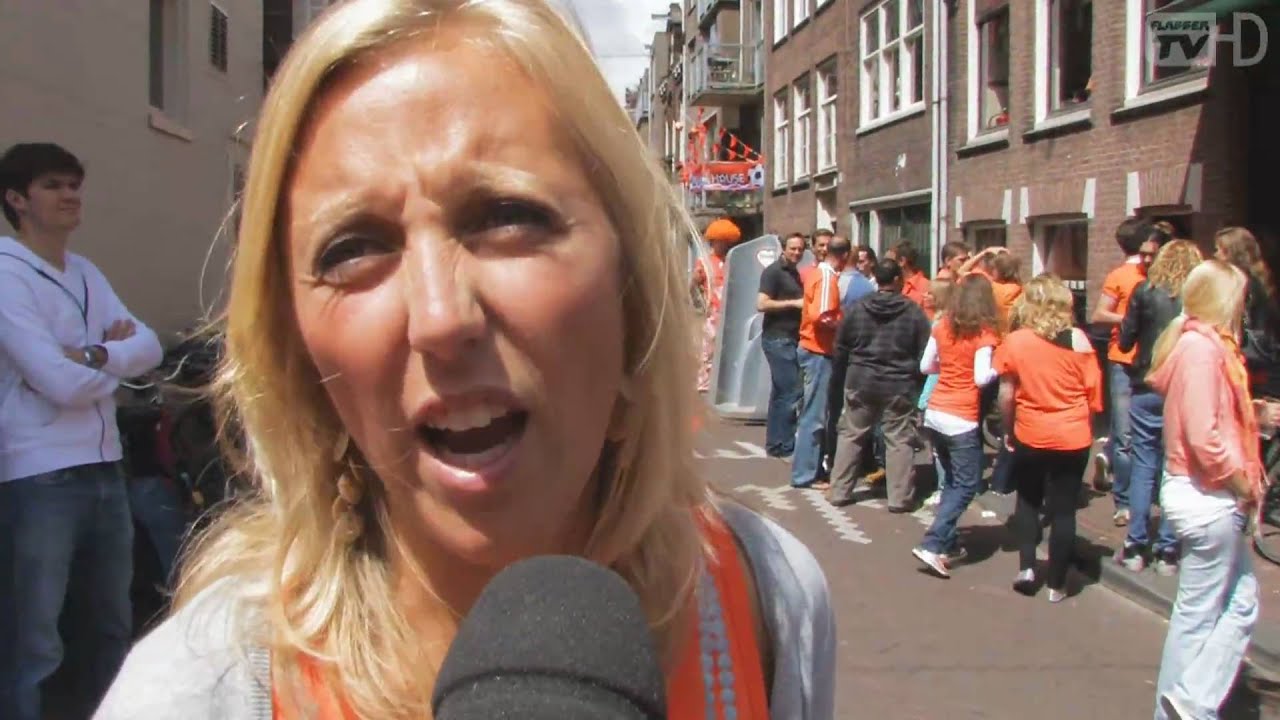 Flabber TV - De sfeer tijdens Nederland - Japan