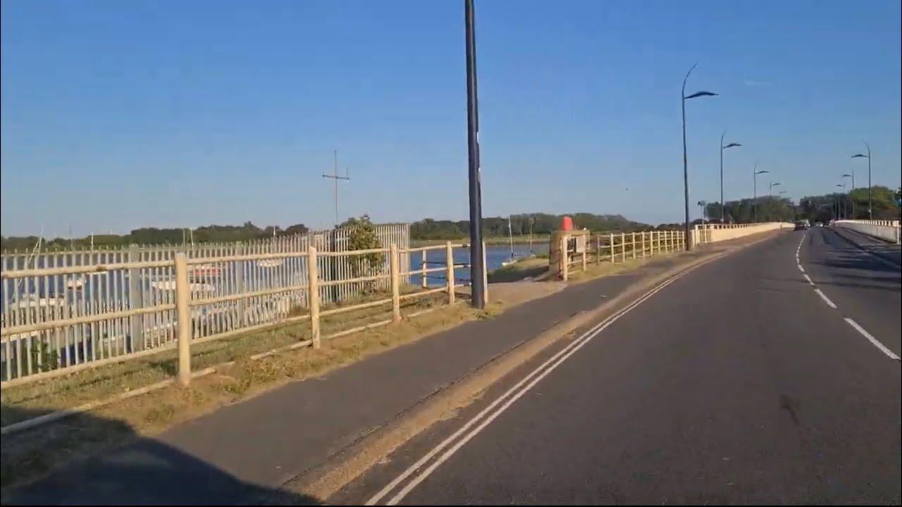 A drive around Sunny Hayling Island 😁😍 Part 1