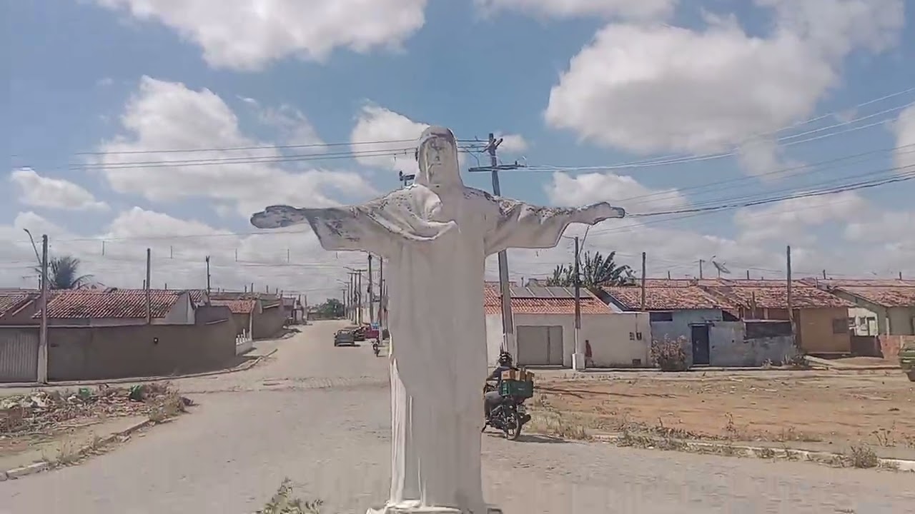 Hoje fui a palmeira dos Índios ao chegar à noite fui para a escola primeiro dia de aula 📚