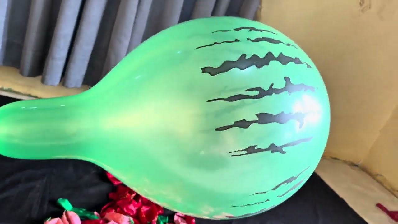 Fruit Balloon Rocket Duel! 🍉 Watermelon vs. 🍓 Strawberry — Who Wins? 🤯🚀