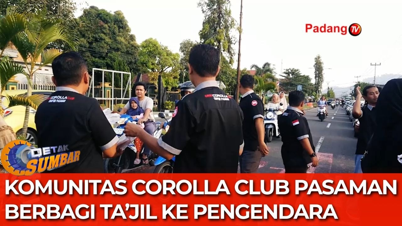 Komunitas Corolla Club Pasaman Berbagi Ta’jil ke Pengendara