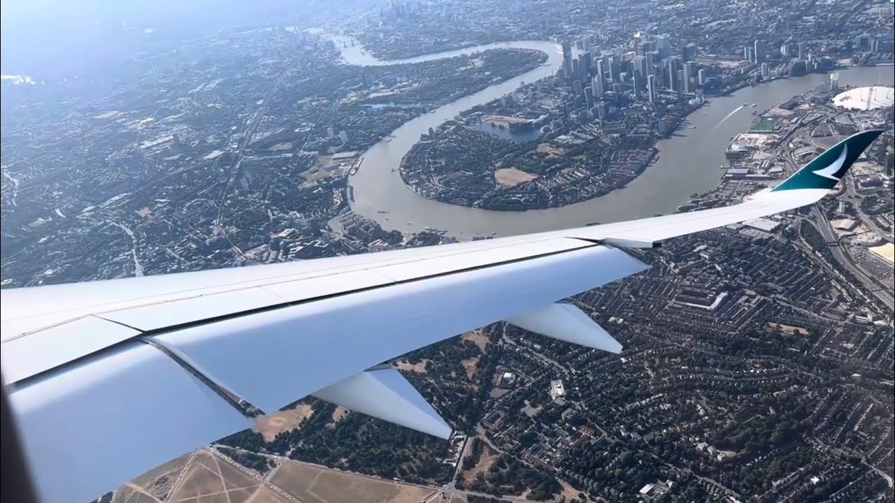 Cathay Pacific A350-1000 STUNNING Approach and Landing at Heathrow