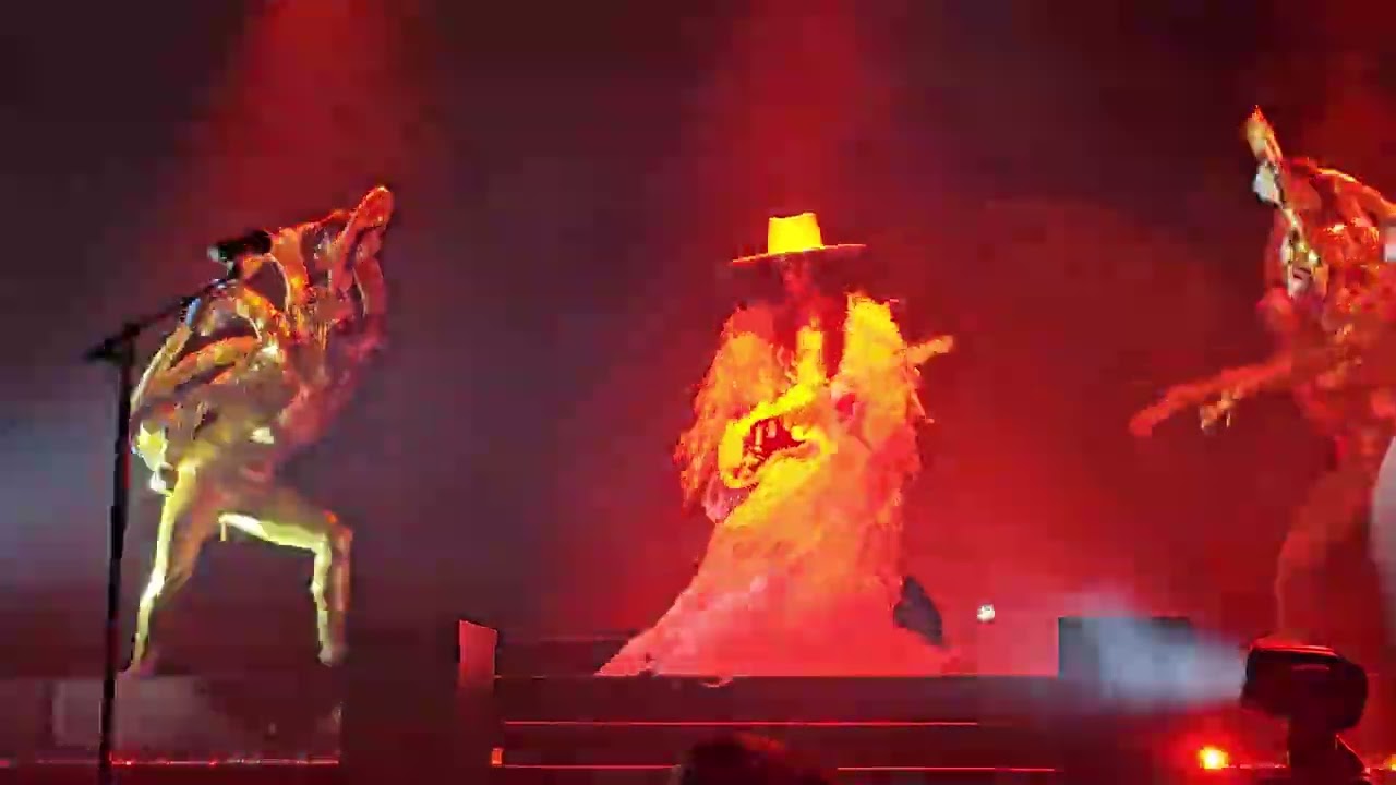 Empire of the Sun - Standing on the shore / Alive (Live Red Hill Auditorium ,Perth 1st Nov 2024)