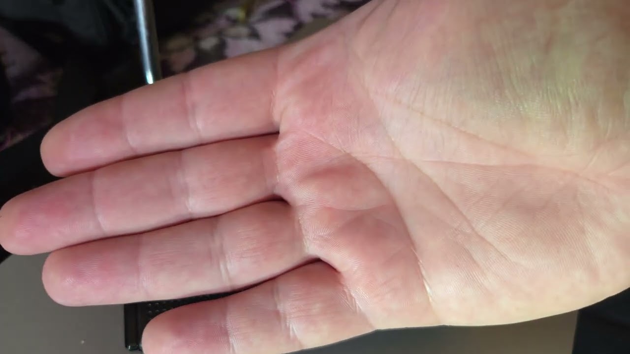 Tecsun  карманный  приёмник  всеволновой  