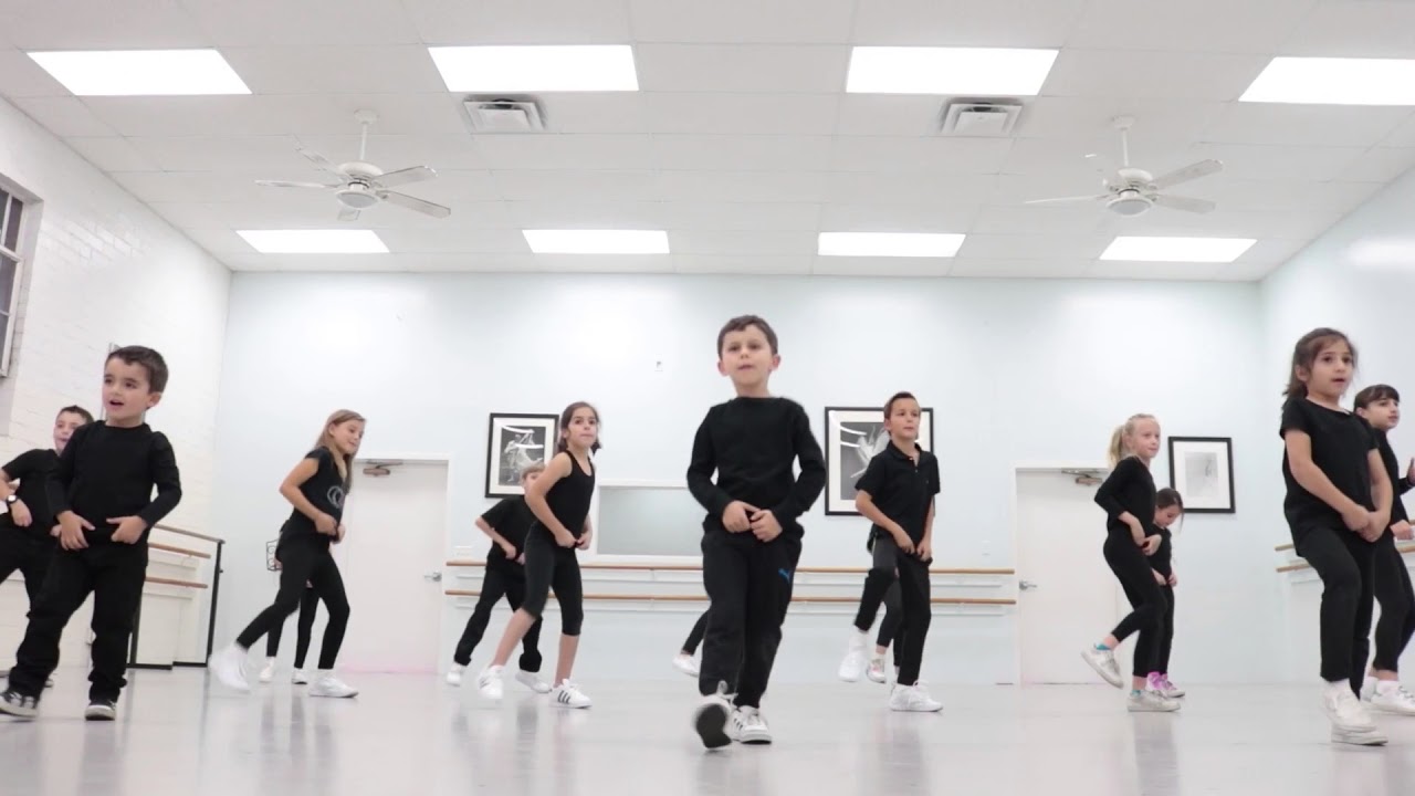 Don Omar ft. Lucenzo- “Danza Kuduro”|New Movement Dance Company Choreography| NMDC