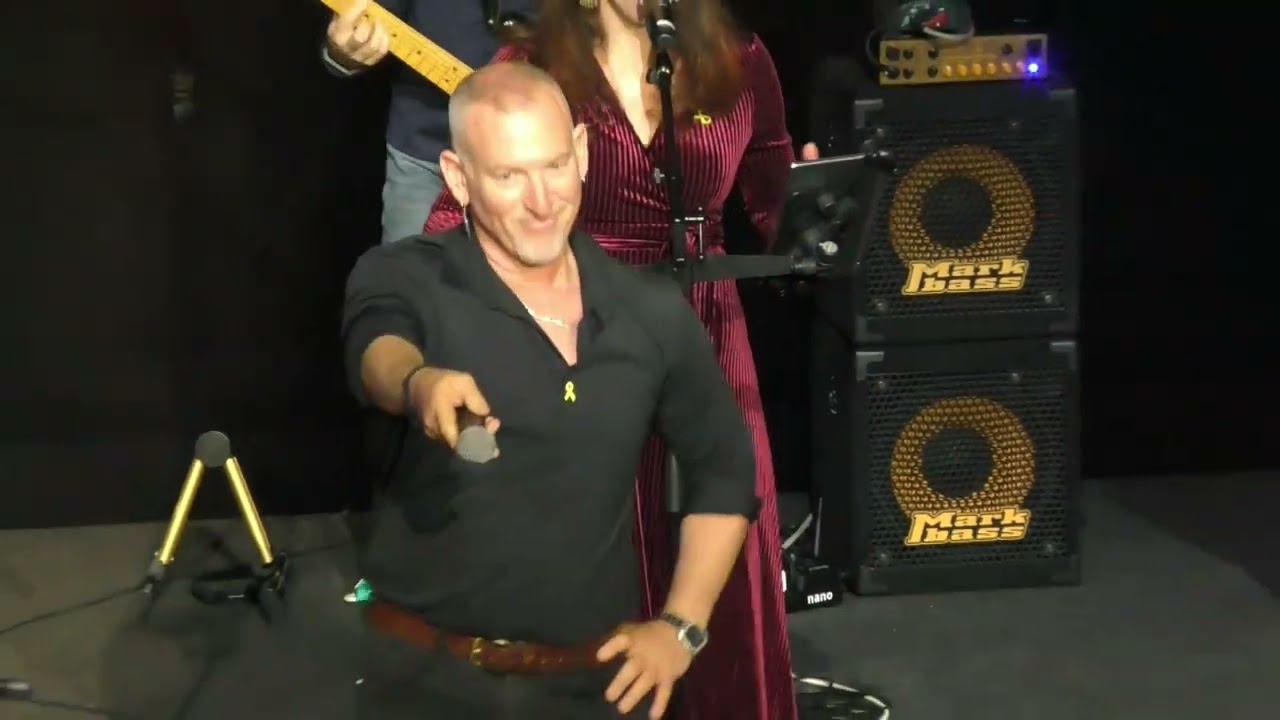 להקת שבלול באולם צוקר (היכל התרבות ת