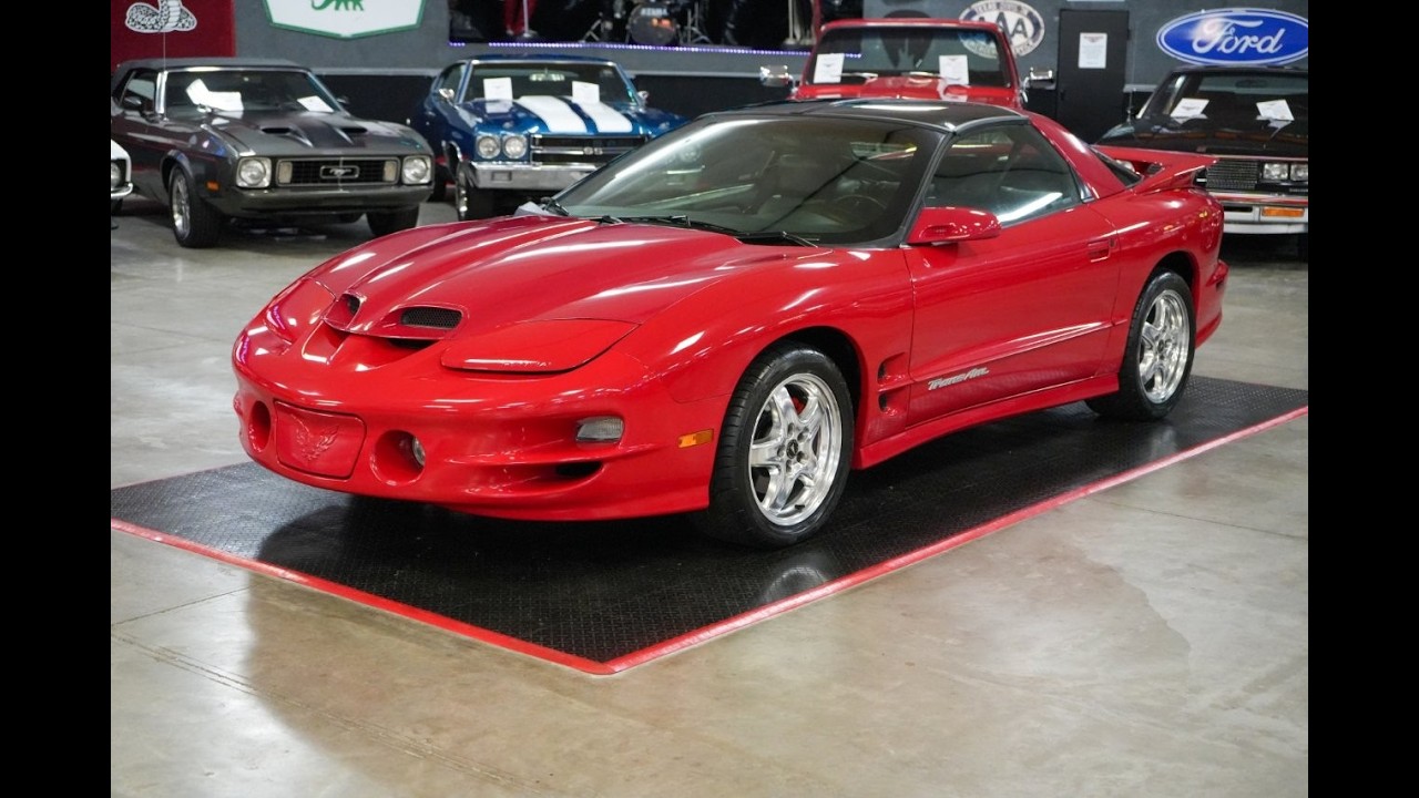 PONTIAC TRANS AM WS6 2002 года выпуска