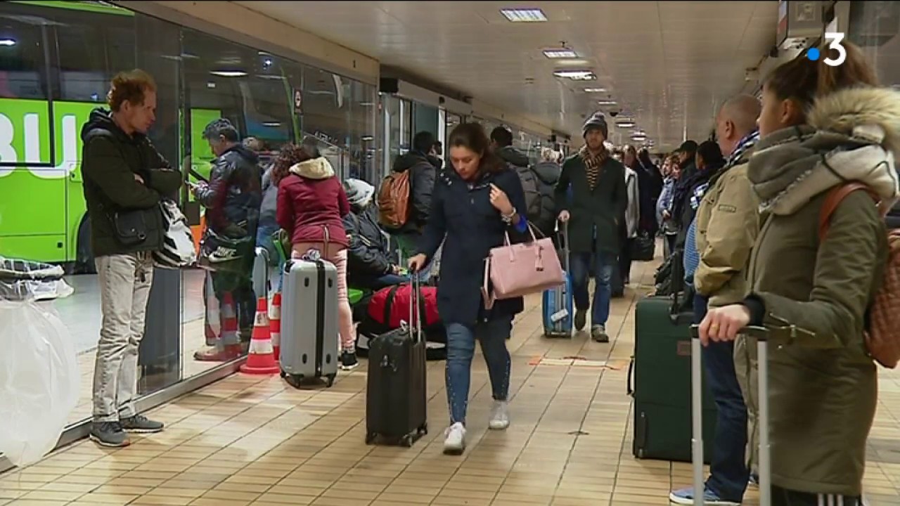 Lyon: Rush sur les autocars suite à la grève SNCF