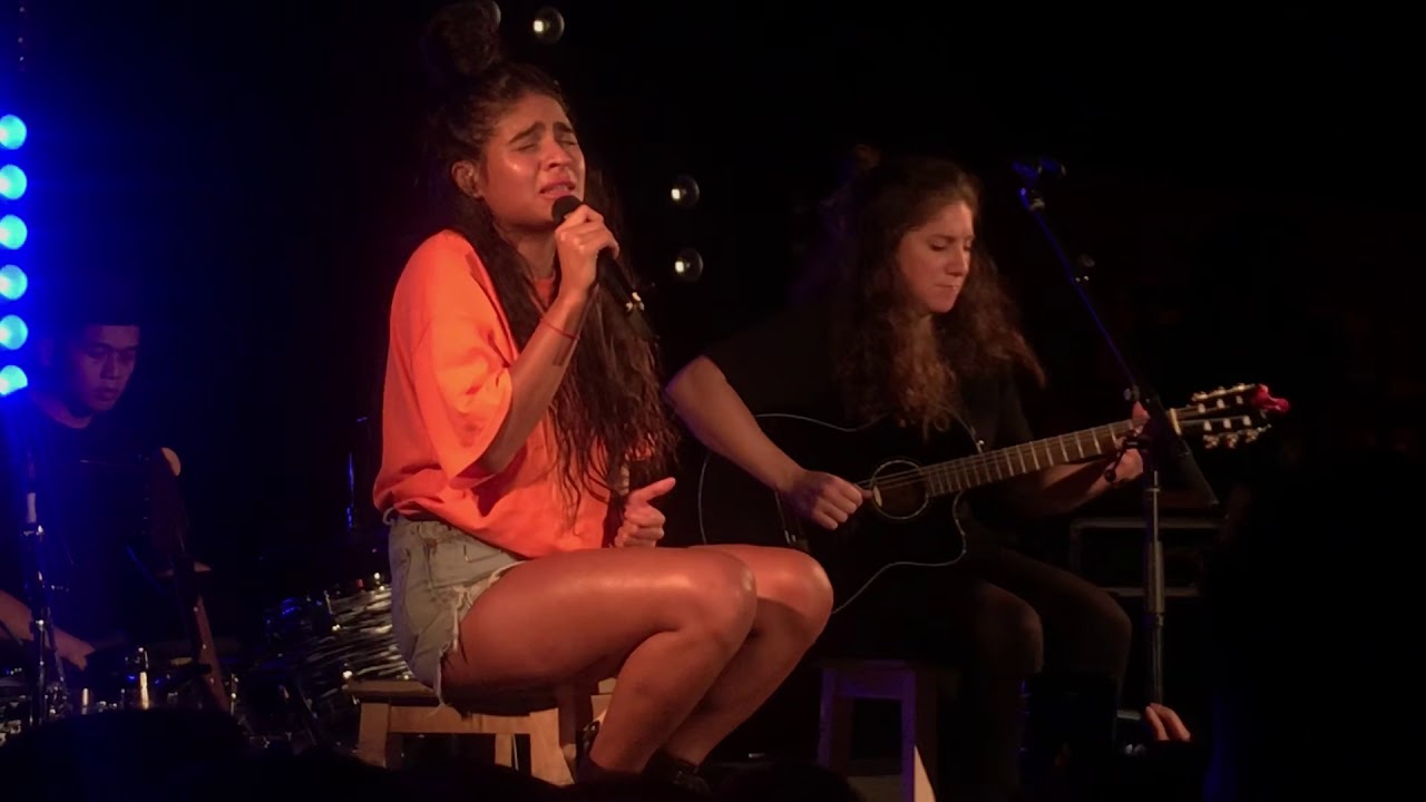 Jessie Reyez gets emotional during Sola (Full Song)