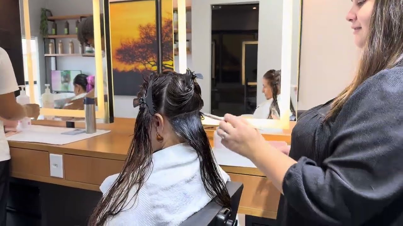 UM DIA DE ATENDIMENTO NO SALÃO GLORINHA CABELOS ! Se o cabelo não alisar, o que fazer ? 