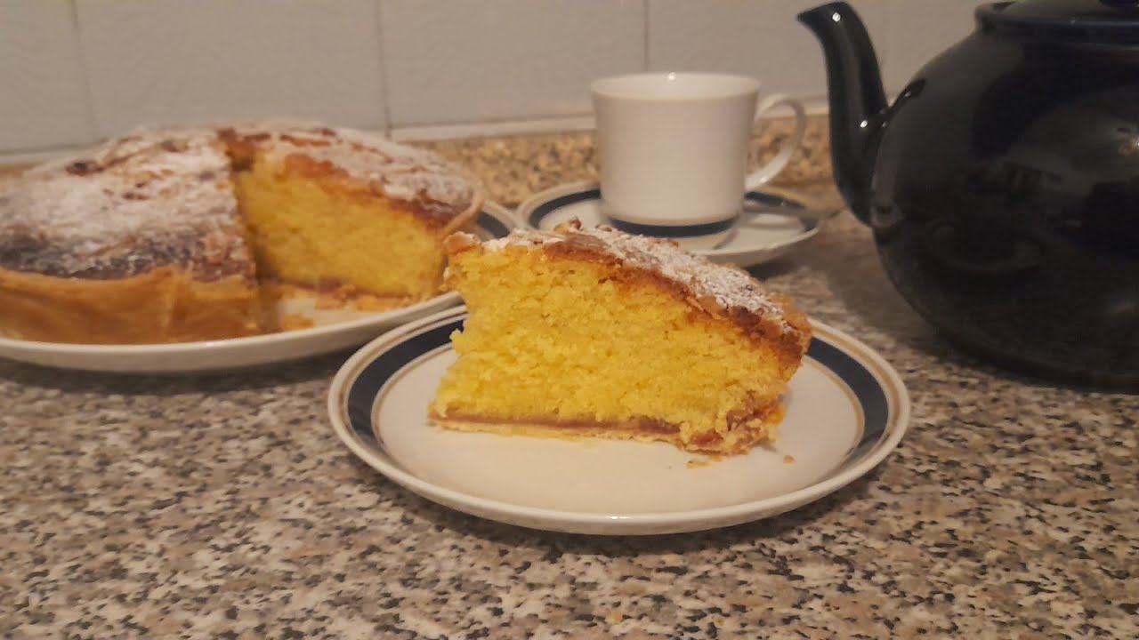 Bakewell cake