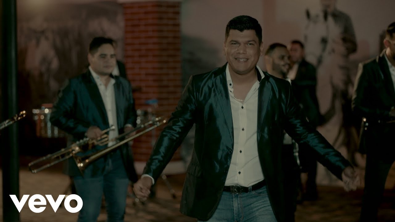 Banda Carnaval, Valentín Elizalde - Nada