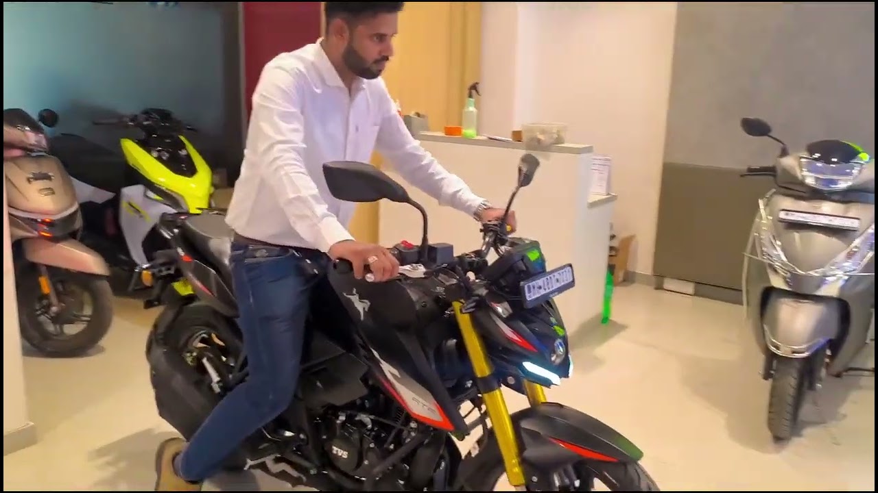 Apache RTR 160 4V tft delivery 😍#apache_rtr #apache1604vspecialedition #mumbai 