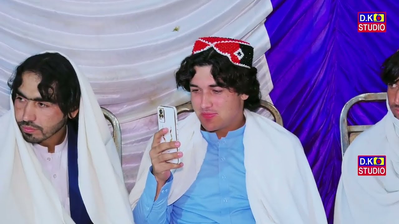 Ahmad Gul Marwat – Live Pashto Song Performance  Night Program – D.I. Khan Video Recording:DK Studio