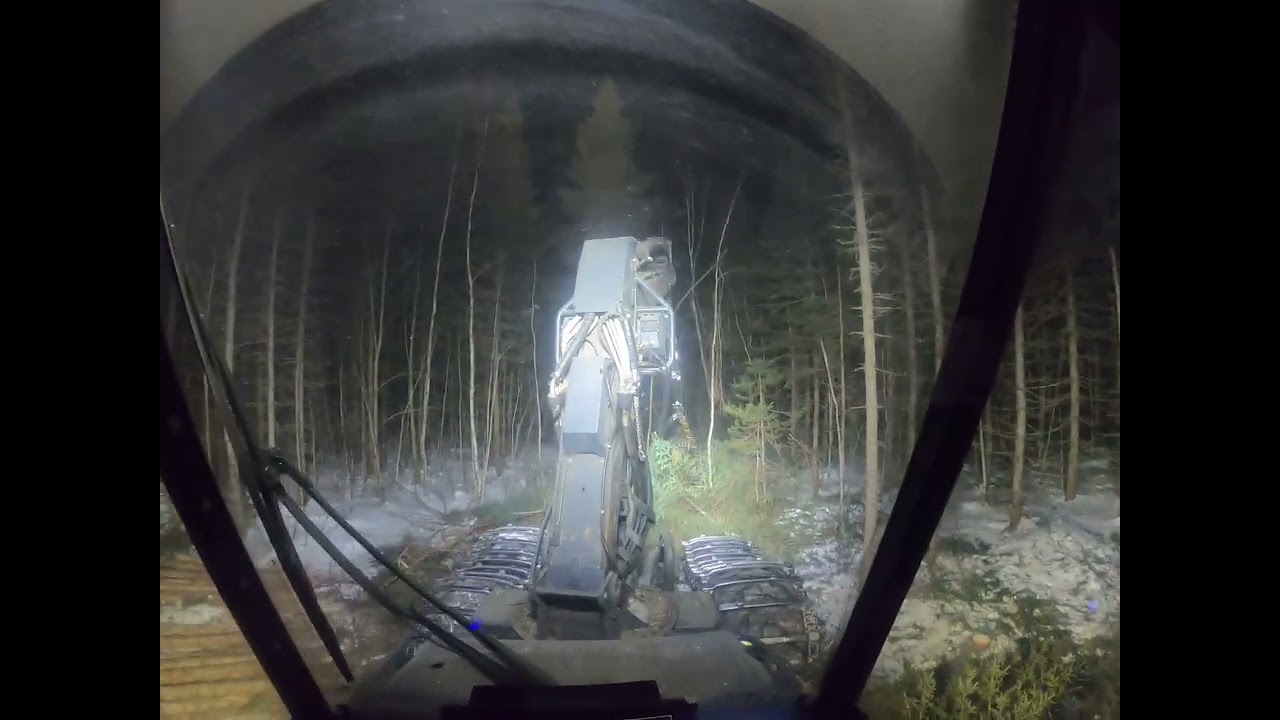 Tiistai aamuja metsän keskeltä Ponsse Fox H6