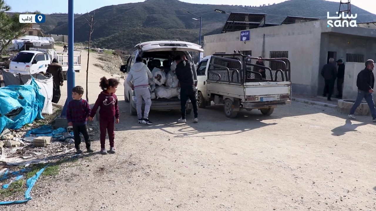 أوقاف اللاذقية تطلق حملة "دفء الشتاء" لتأمين 400 طن حطب لأهالي مخيمات خربة الجوز بريف إدلب