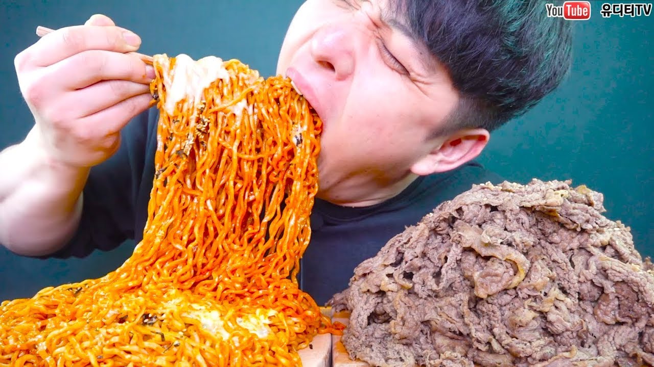 체다치즈올린 불닭볶음면4봉 청년다방 차돌박이10인분 소름돋는조합 CHEEZE SPICY FIRE NOODLES & MEAT  REAL SOUND MUKBANG
