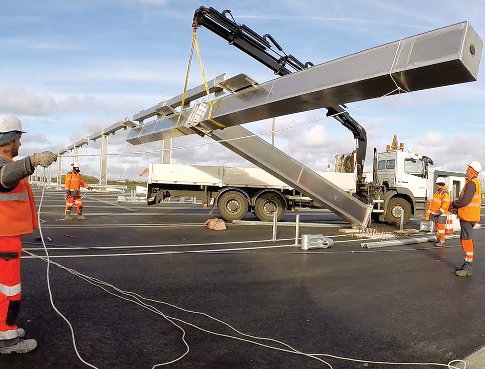 Sign Plus - la pose de portiques potences et hauts mâts (PPHM)