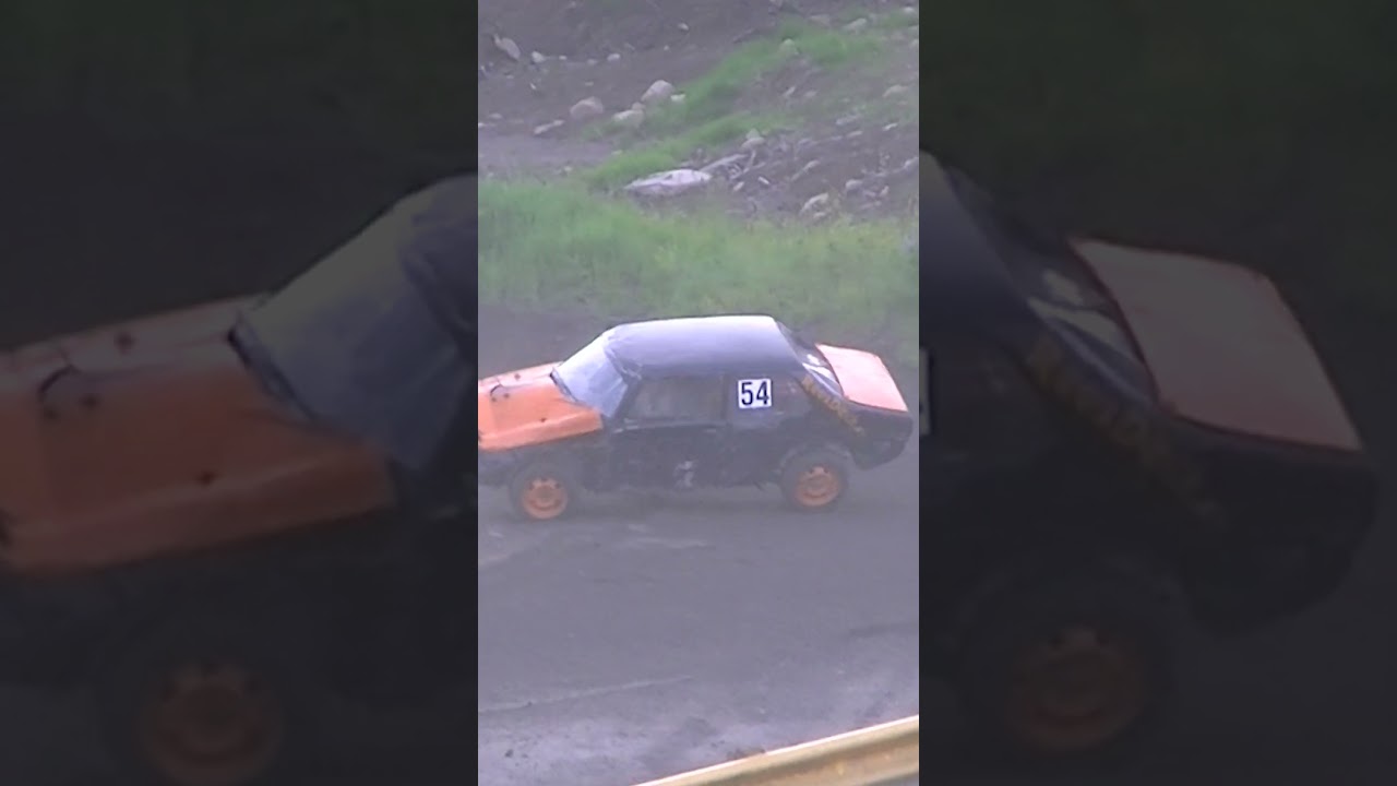 Massive Swedish Stock Car Racing Crash: Driver Keeps Going! 🚗💥🇸🇪 #Folkrace
