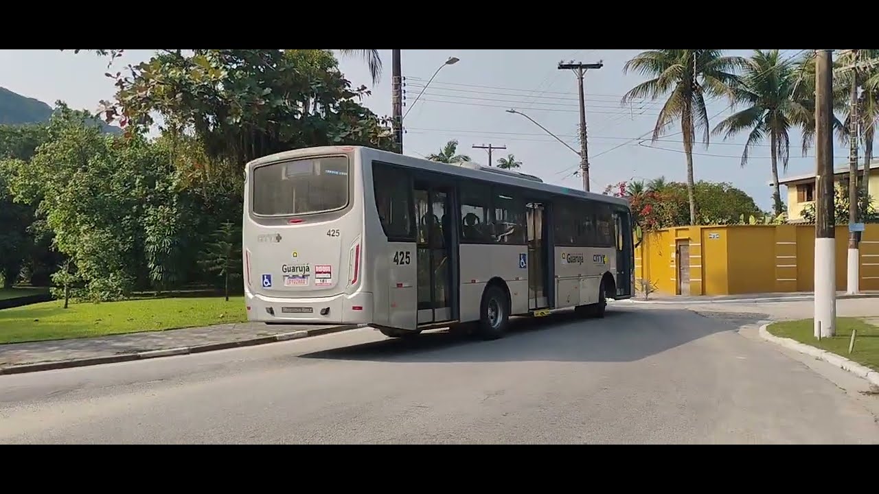 Movimentação de Ônibus no ponto final do Guaiúba - Guarujá/SP #14