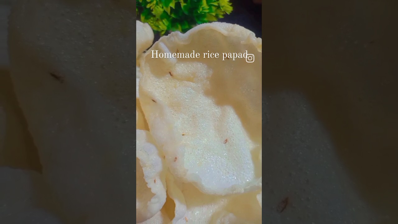 Super tasty, crispy rice papad are prepared with steaming are sun dried and then fried later #shorts