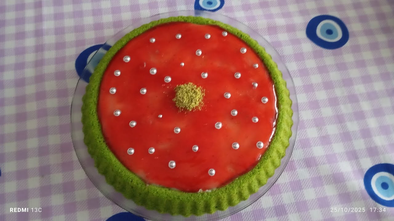 Yumuşacık Ispanaklı kek tarifi rengiyle ve tadıyla şaşırtıyor 