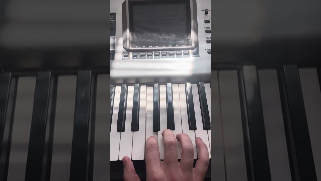Learn to Improvise on Piano: Lesson 2 - Expanding/Continuing and Developing Phrases