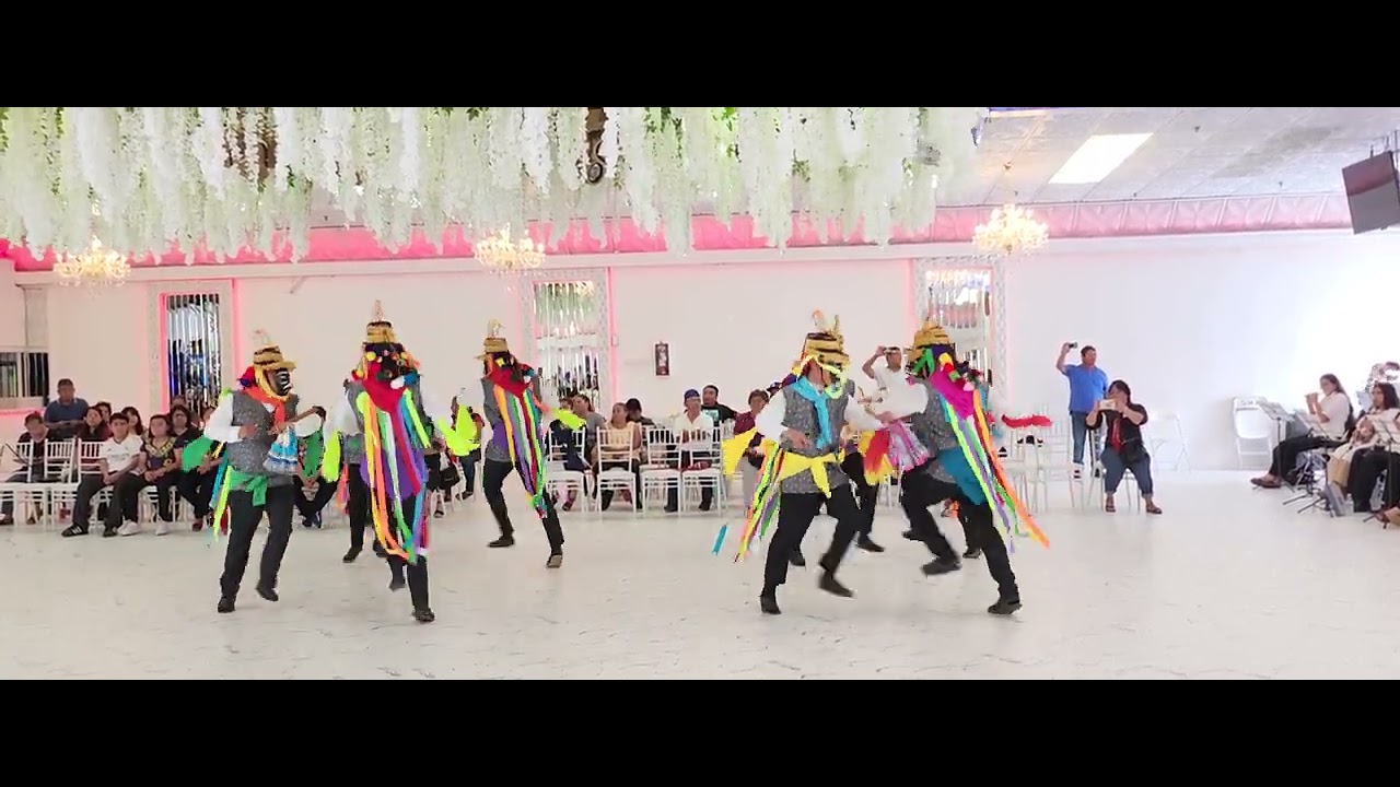 BARRIO DE SANTIAGO APOSTOL YALALAG LA DANZA DE LOS NEGRITOS COLMILLUDOS SALON OAXACA LOS ANGELES CA.