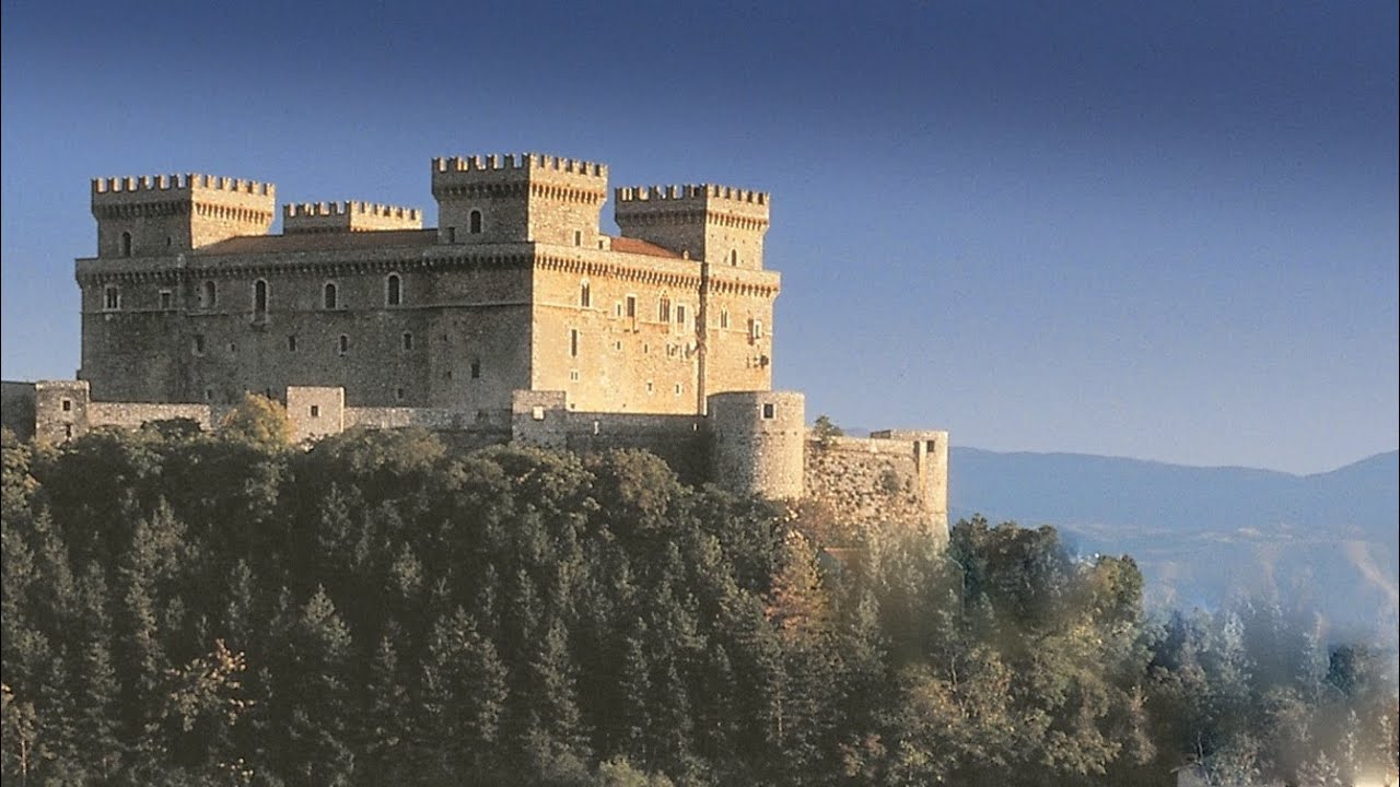 CELANO  Borgo antico d'Abruzzo - 4k