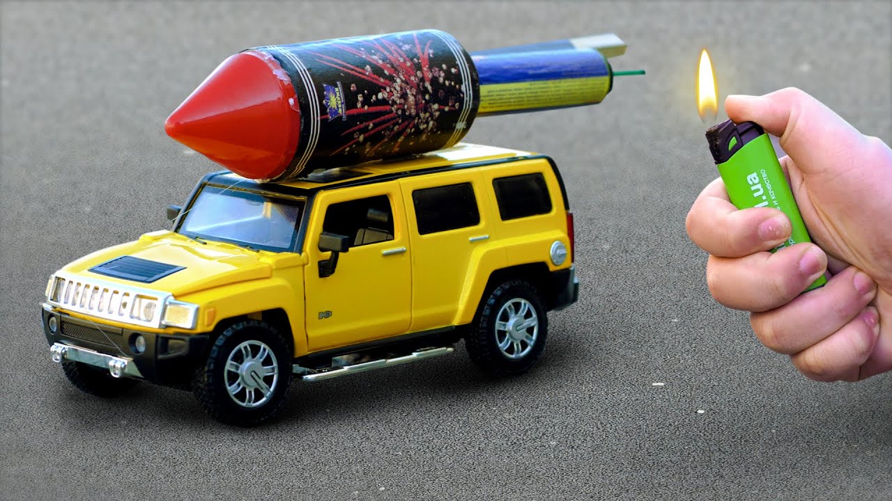 EXPERIMENT: XXL ROCKET INSTEAD OF THE ENGINE IN A CAR