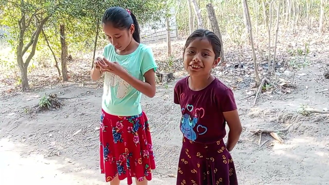 Nos Encontramos A Las Niñas De Doña Ana...... Vean Como Les Quedo Sus Ropitas