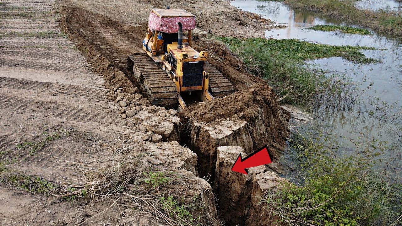 Nicely Skill Operator Dozer Push Dirt Land Transforming Process| Dump Truck Dumping Dirt