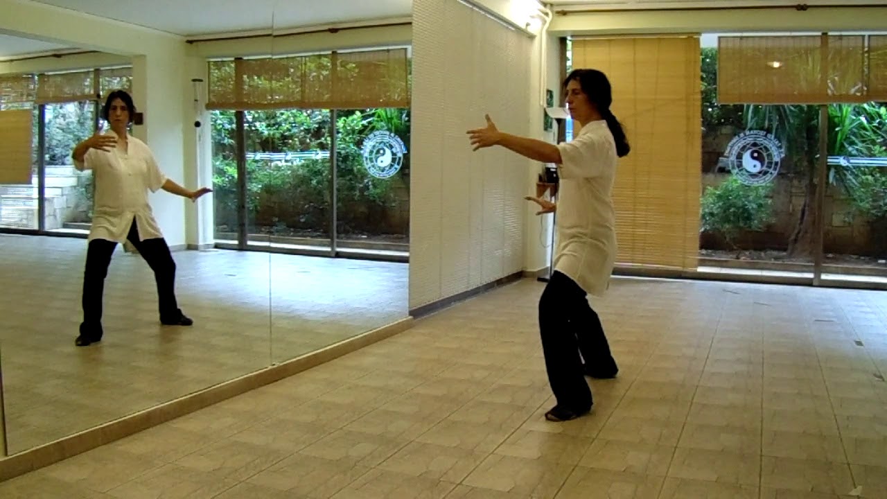 Teaching the first moves of Dong Style tai chi slow set