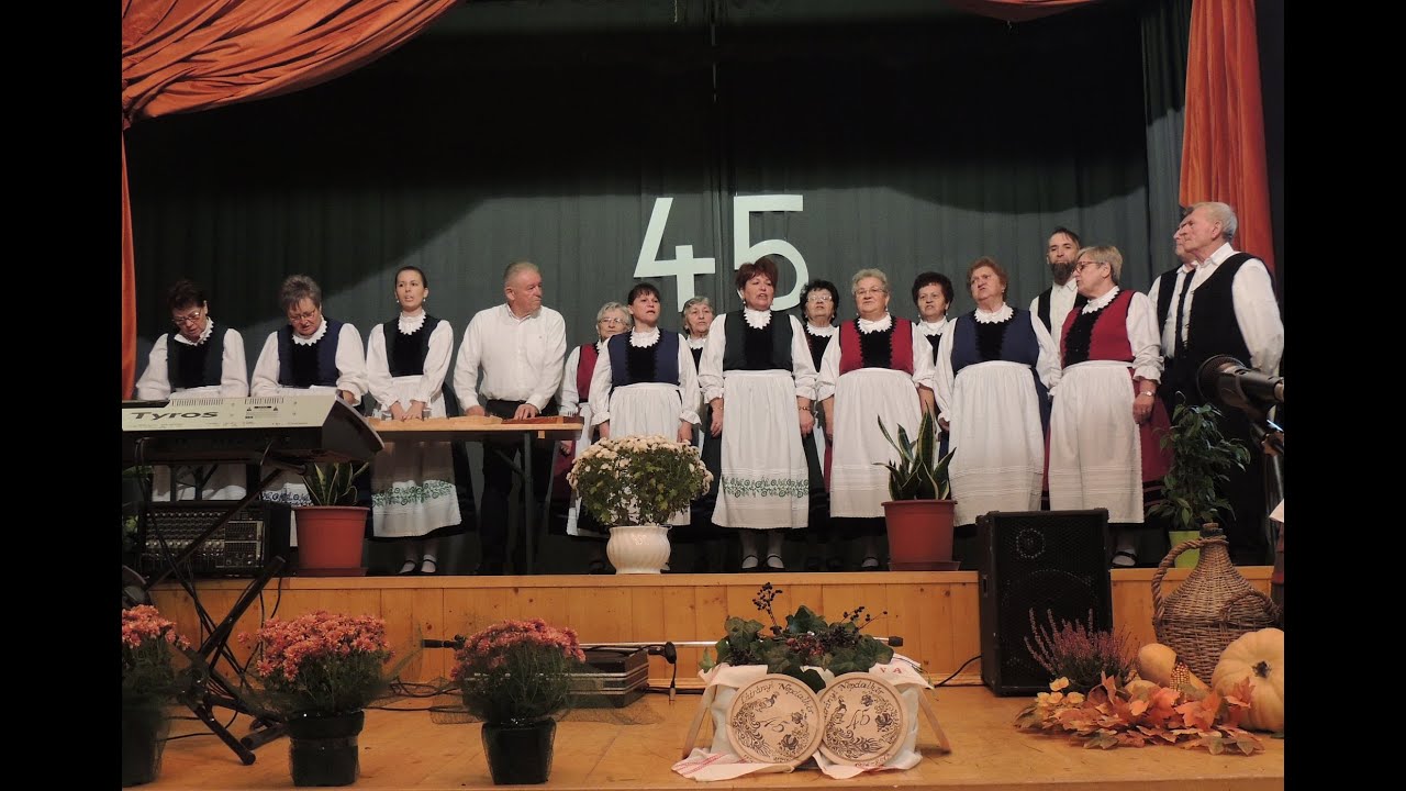 Látrányi Népdalkör 45. éves jubileumi dalostalálkozó