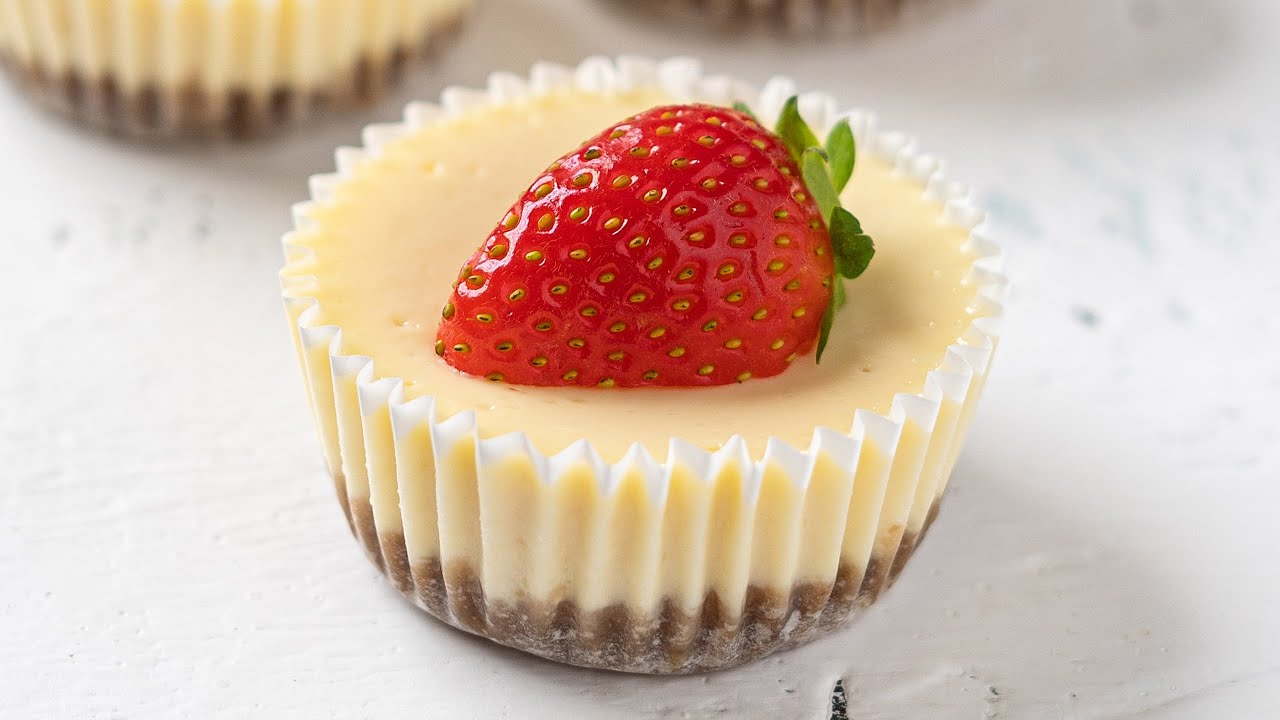 THE Cheesecake That EVERYBODY Makes | Our BEST Mini Cheesecakes Recipe