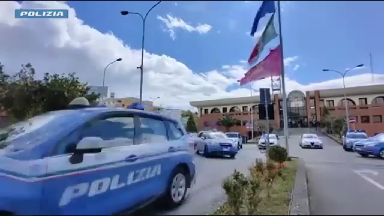CATANZARO: MAXI SEQUESTRO DI ARMI ALLA CRIMINALITÀ: 20 ARRESTI