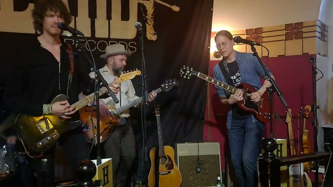 Hilland Monday 10v 2.9.2024 Juttutupa Featuring Juho Pitkänen & Marko Karppi - Ramblin Man
