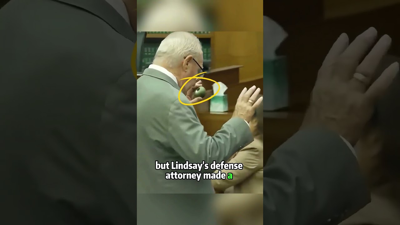 Did you notice that Shanan Buckingham only wears a bow when facing Lindsay Clancy？