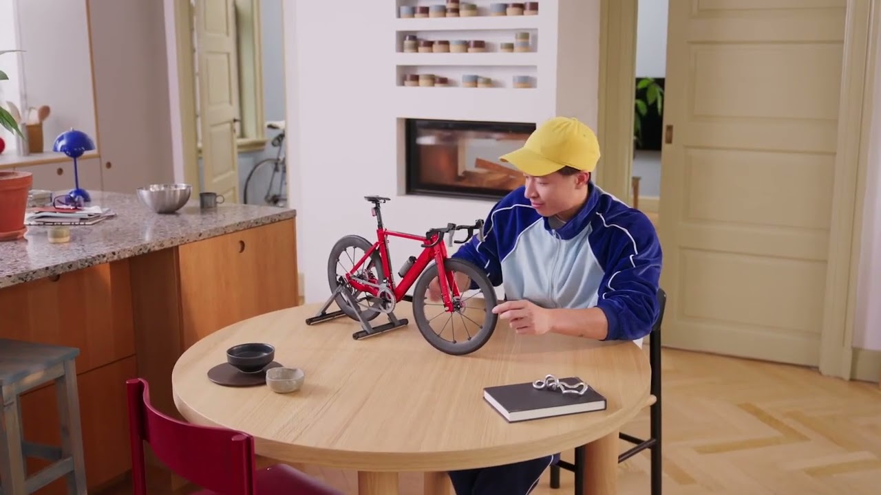 TOY BROS INC PRESENTA : LEGO Icons 11380 Road Bike