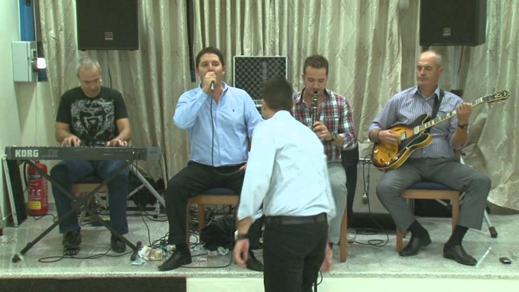 ΔΡΟΣΑΚΗΣ-γλεντι στο γαμο της αδερφης του μαριας