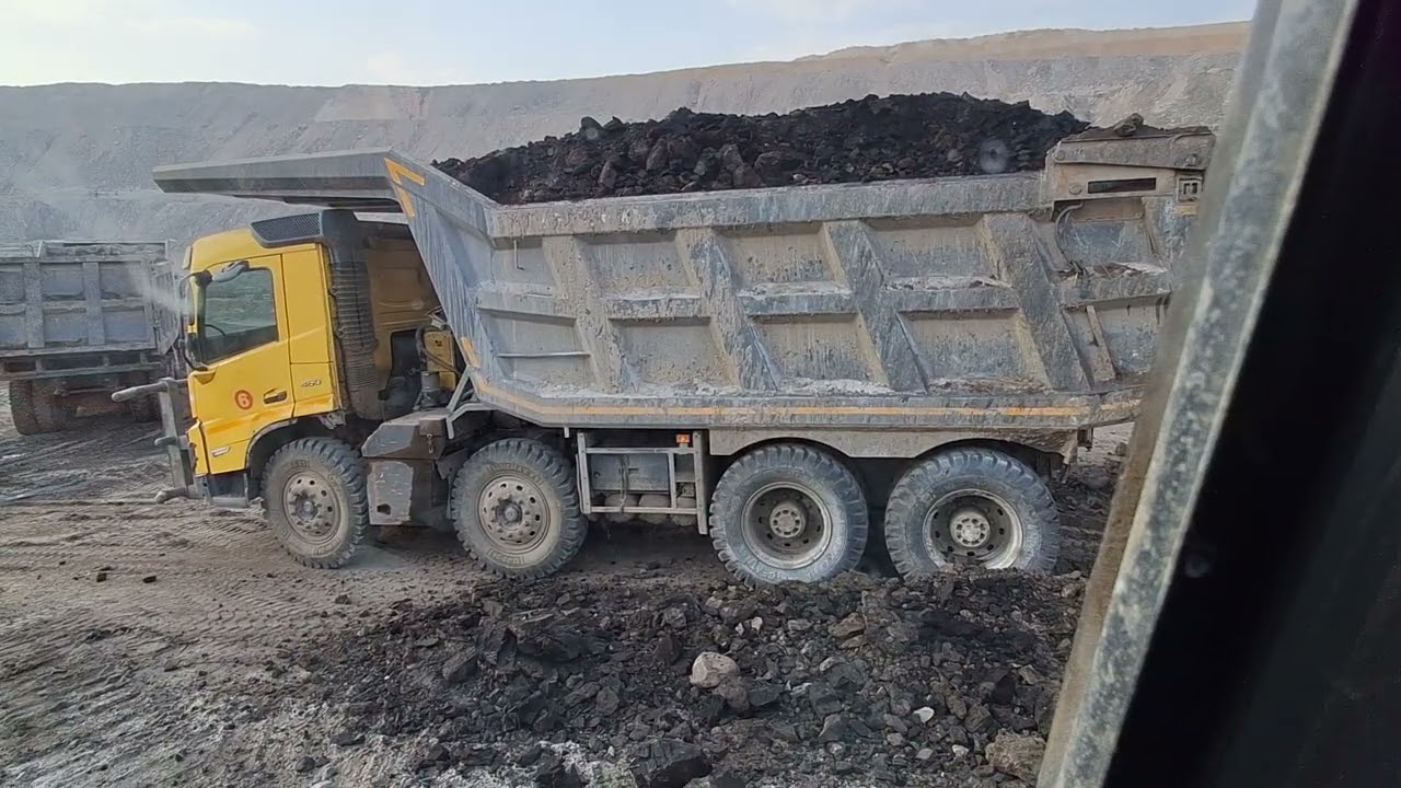 (Trackhoe)(Excavator),(Digger),Brushless Exciter):MachineBucket 360 degree