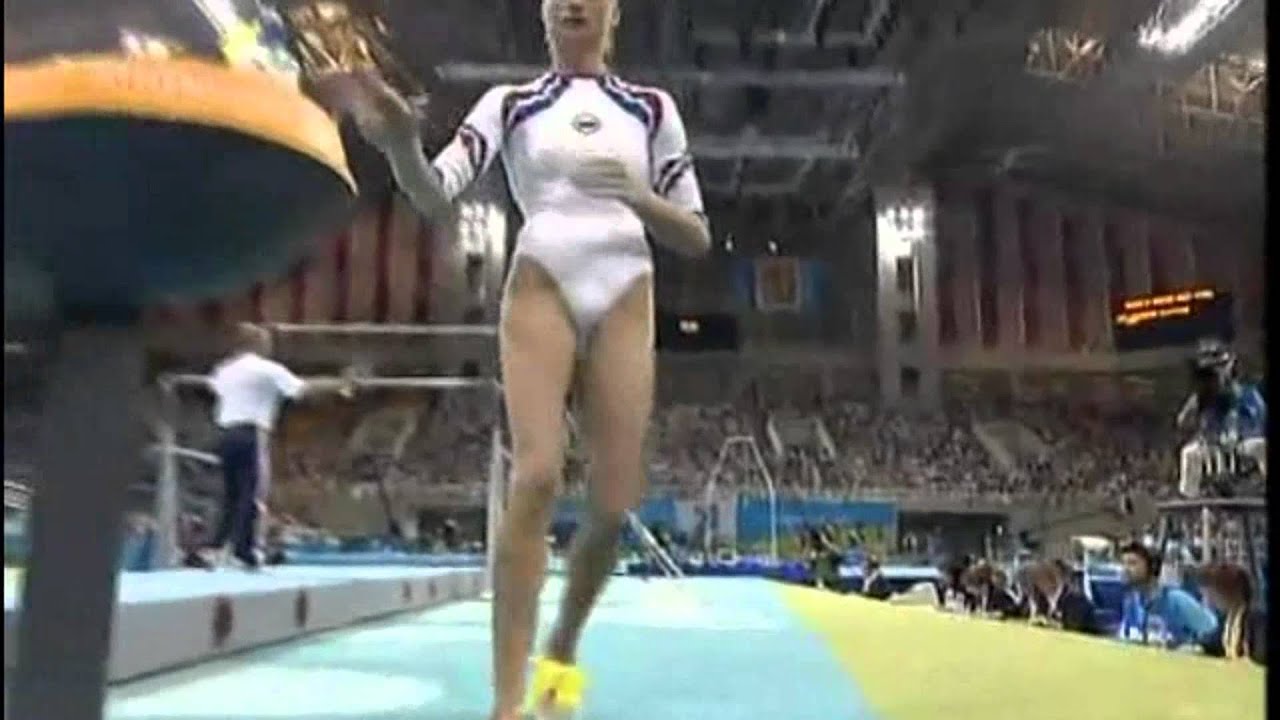 Svetlana Khorkina - Uneven Bars - 2004 Olympics Event Final