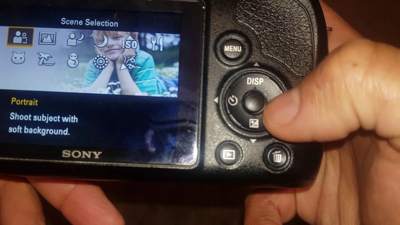 Инструкция по использованию Sony Cybershot H400: расположение кнопок и разъемов.
