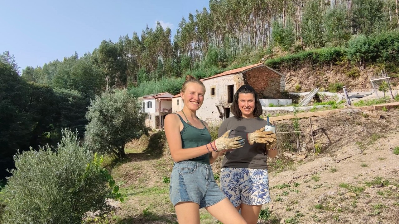 Two Women Can't Stop! Working Through September Heatwave